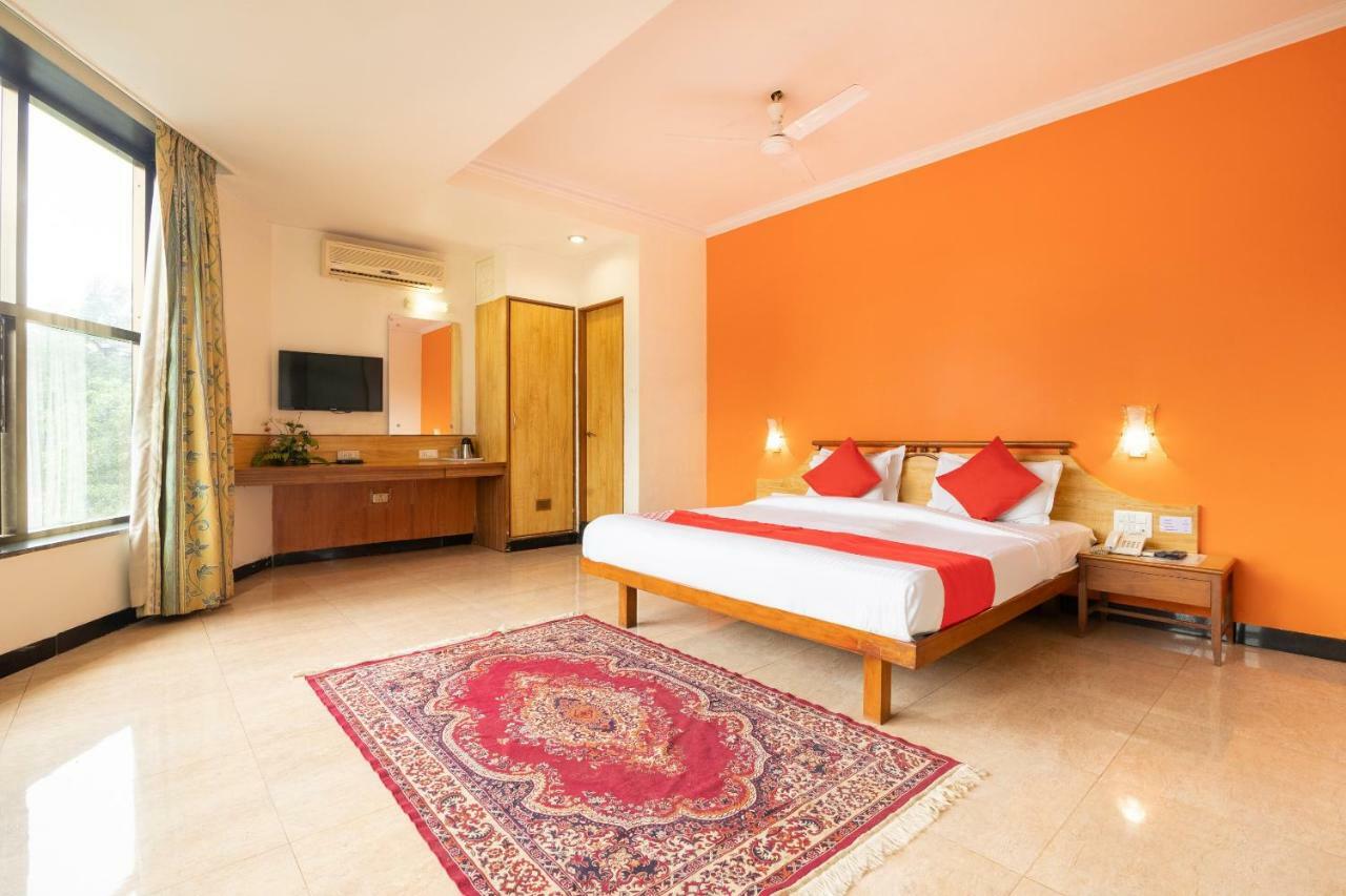 Oyo 44695 Hotel Mango Sawantwadi Exterior photo